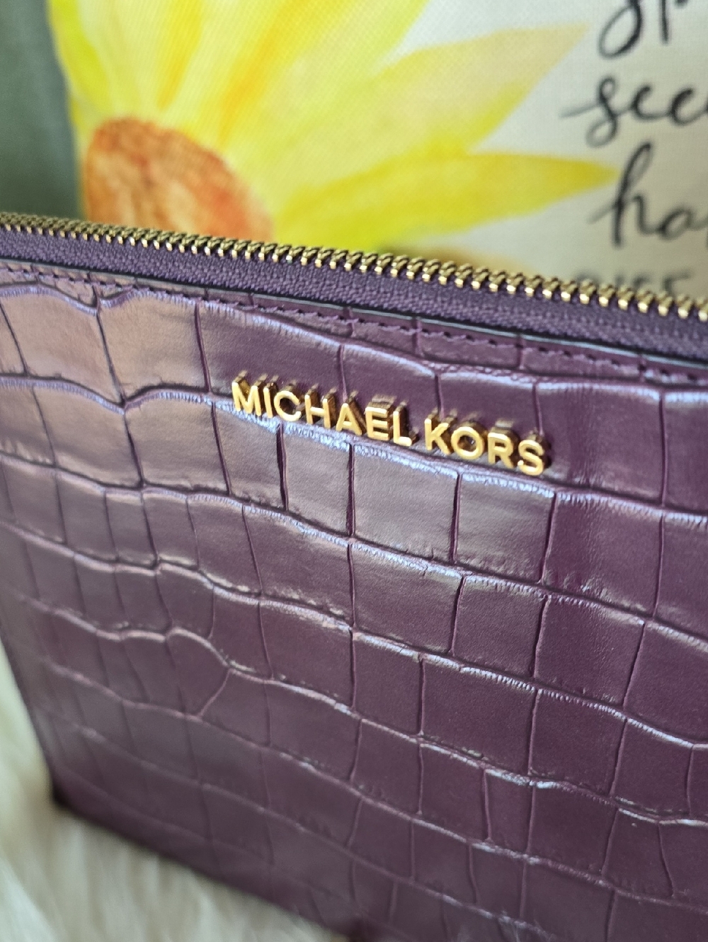 Michael Kors Croc-Embossed CLUTCH Zip Pouch in Plum NWOT - Picture 4 of 7